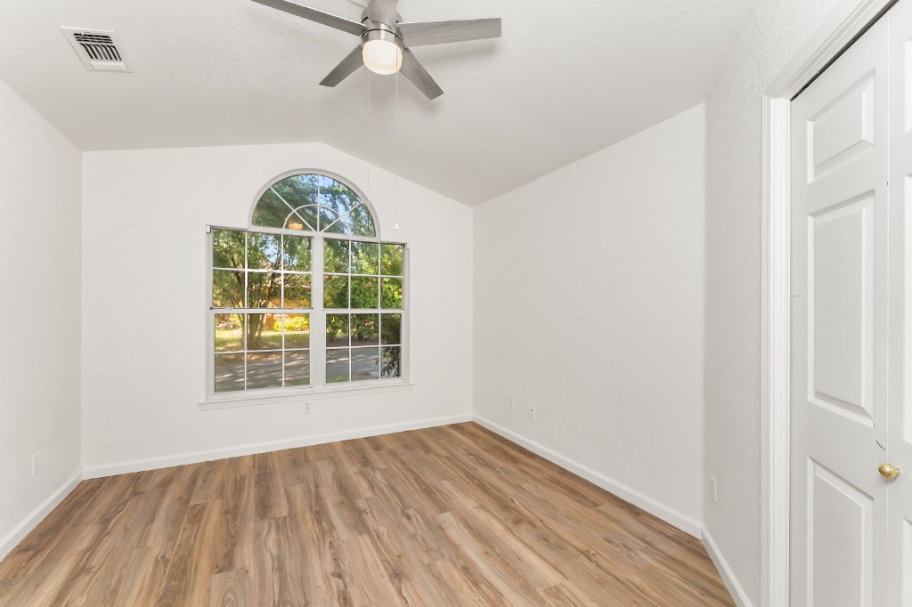 Empty room before staging